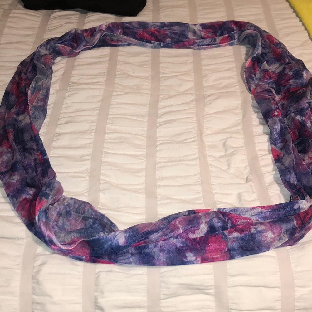 Infinity scarf - Picture 3 of 3